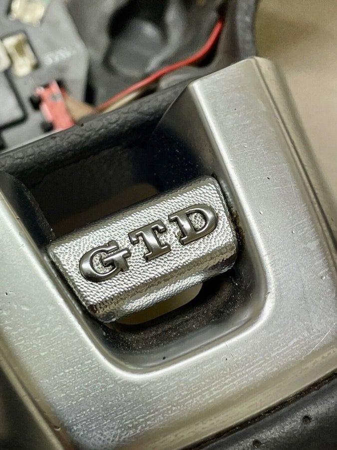 WTB GTD steering wheel badge MK6