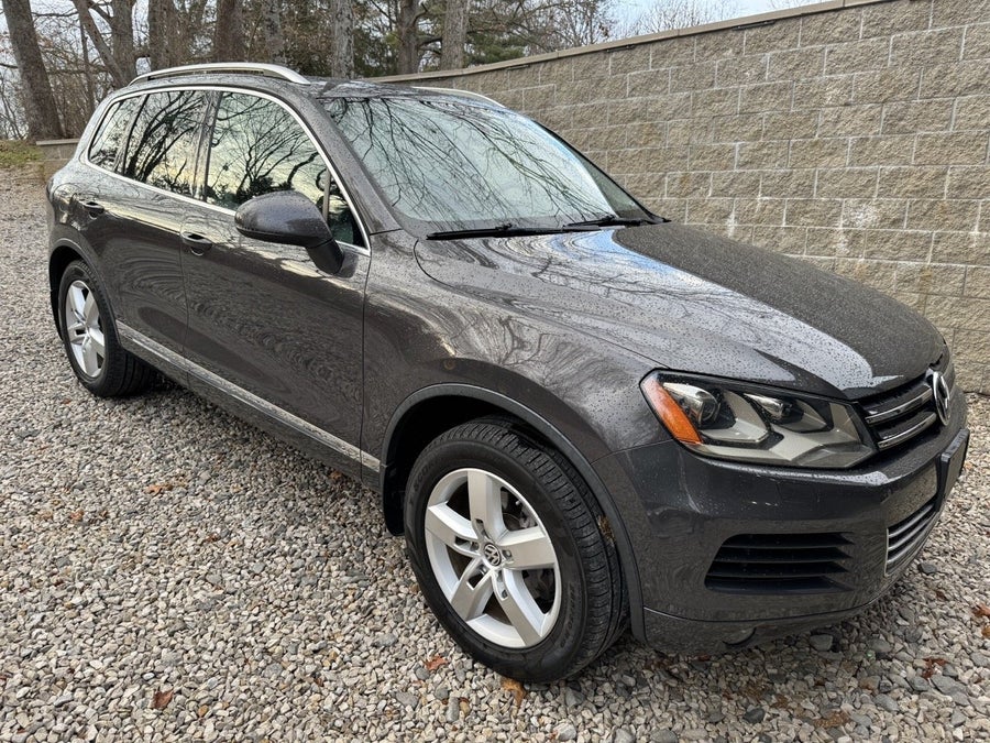 FS: 2011 Touareg TDI Lux - 6,000 miles on new engine, turbo, cat, DPF + more - 211,280 miles on rest of car.